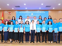 Cụm thi đua số 03 Công đoàn các phường trực thuộc LĐLĐ thành phố Hà Nội tổ chức ký kết giao ước thi đua năm 2026
