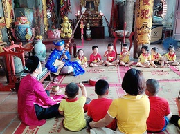 TRƯỜNG MẦM NON NAM TIẾN TỔ CHỨC HOẠT ĐỘNG TRẢI NGHIỆM NGHỆ THUẬT CA TRÙ TRUYỀN THỐNG CHANH THÔN – PHÚ XUYÊN