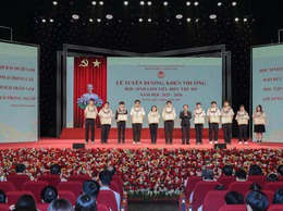 Học sinh xã Phú Xuyên tỏa sáng tại Lễ tuyên dương học sinh giỏi tiêu biểu Thủ đô năm học 2025–2026