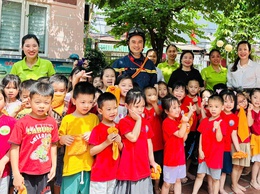 Trường Mầm Non A Tứ Hiệp tổ chức tập huấn PCCC và kỹ năng thoát nạn cho Cán bộ, giáo viên, nhân viên và học sinh