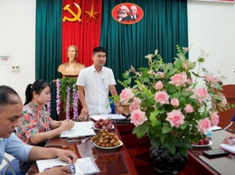 Đoàn giám sát Ban Văn hóa - Xã hội HĐND xã Sơn Đồng giám sát đối với Trạm Y tế
