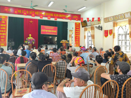 Từ ngày 11/5 xã Đan Phượng triển khai hướng dẫn hỗ trợ người dân kê khai đăng ký đất đai, cấp giấy chứng nhận quyền sử dụng đất ở lần đầu.