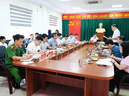 Đoàn giám sát của Ban Thường vụ Thành ủy Hà Nội làm việc với Đảng ủy xã Yên Lãng