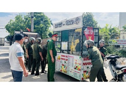 Quang Minh ra quân xử lý vi phạm trật tự đô thị trên các tuyến đường trọng điểm