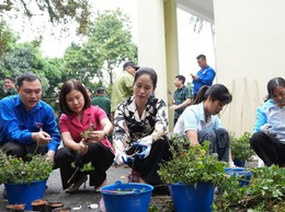 Người dân đồng hành xây dựng Thủ đô văn minh