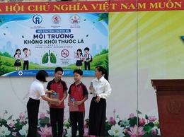 Trạm Y tế xã Vĩnh Thanh đã phối hợp với Trung tâm Kiểm soát bệnh tật thành phố Hà Nội tổ chức hội nghị truyền thông, tập huấn chuyên đề “Phòng chống tác hại của thuốc lá – Môi trường không khói thuốc”