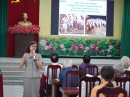 HỘI NÔNG DÂN XÃ ỨNG HÒA TỔ CHỨC TẬP HUẤN KỸ THUẬT CHĂN NUÔI LỢN VÀ PHÒNG CHỐNG DỊCH TẢ LỢN CHÂU PHI