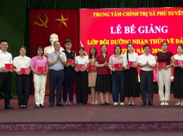 Lễ bế giảng lớp bồi dưỡng nhận thức về Đảng cho quần chúng ưu tú đợt III năm 2026