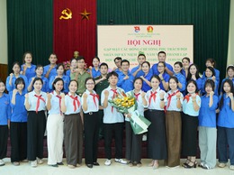 Đoàn xã Chuyên Mỹ gặp mặt các đồng chí Tổng phụ trách Đội nhân dịp kỷ niệm 85 năm ngày thành lập Đội TNTP Hồ Chí Minh, triển khai kế hoạch tình nguyện hè 2026