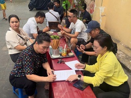Nhiều hàng quán ở phường Hoàn Kiếm bị xử phạt do vi phạm vệ sinh, an toàn thực phẩm