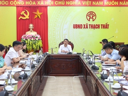 UBND xã Thạch Thất nghe báo cáo kết quả giải quyết thủ tục hành chính và họp triển khai tuyên truyền cưỡng chế 29 trường hợp vi phạm đất đai