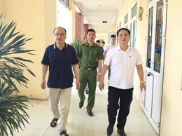 UBND xã Thường Tín kiểm tra cơ sở vật chất phục vụ kỳ thi tuyển sinh lớp 10 và tốt nghiệp THPT năm 2026