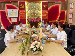 TRƯỜNG MẦM NON THỊNH LIỆT BỒI DƯỠNG CHUYÊN MÔN NUÔI DƯỠNG - XÂY DỰNG THỰC ĐƠN MÙA HÈ CHO TRẺ