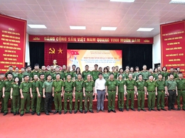Đảng ủy Công an phường Phú Lương tổ chức Hội nghị sinh hoạt chính trị kỷ niệm 136 năm Ngày sinh Chủ tịch Hồ Chí Minh và thông tin thời sự chuyên đề năm 2026