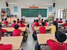Tự hào trang sử Điện Biên, thiếu nhi Long Biên thi đua làm theo 5 điều Bác Hồ dạy