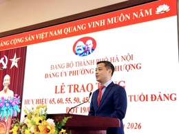 Phường Phú Thượng trang trọng tổ chức Lễ trao tặng Huy hiệu Đảng đợt 19/5/2026