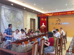 Họp UBND phường thảo luận, xem xét và cho ý kiến đối với một số nội dung quan trọng trong tháng 5/2026