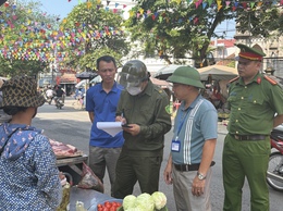 Xã Trần Phú ra quân giai đoạn 1 tuyên truyền, ký cam kết bảo đảm trật tự đô thị, an toàn giao thông