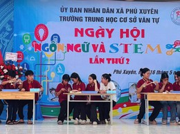 Sôi nổi Ngày hội Ngôn ngữ và STEM tại Trường THCS Văn Tự