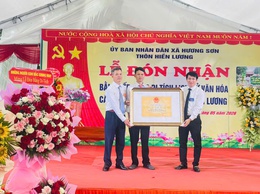 Thôn Hiền Lương đón nhận Bằng xếp hạng Di tích lịch sử - văn hóa cấp thành phố đình làng
