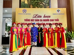 Hội Người cao tuổi phường Long Biên tham gia liên hoan “Tiếng hát dân ca Người cao tuổi Thủ đô Hà Nội”