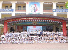 Hơn 200 võ sinh tham gia kỳ thi nâng cấp đai Karatedo tại xã Phú Cát