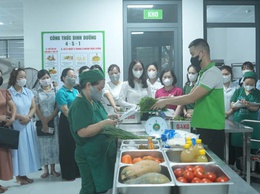Trường Mầm non Ánh Sao tổ chức chương trình tham quan, kiến tập mô hình bếp ăn tập thể đảm bảo an toàn thực phẩm năm học 2025-2026.