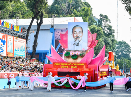 Tư tưởng Hồ Chí Minh soi sáng hành trình phát triển đất nước 