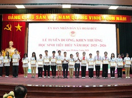 Hoài Đức trang trọng lễ tuyên dương, khen thưởng học sinh tiêu biểu năm học 2025 - 2026