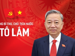Ánh sáng Hồ Chí Minh soi đường cho chúng ta đi