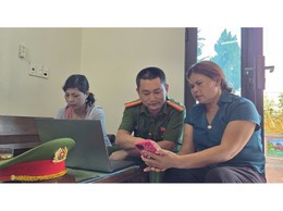 Xã Quảng Bị tiếp tục hỗ trợ người dân tích hợp tài khoản an sinh xã hội