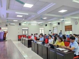 UBND phường Giảng Võ tổ chức khóa đào tạo chuyên sâu về Dữ liệu dùng chung và ứng dụng Trí tuệ nhân tạo (AI)
