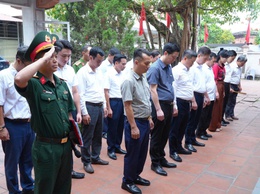 DÂN HOÀ: DÂNG HƯƠNG KỶ NIỆM 136 NĂM NGÀY SINH CHỦ TỊCH HỒ CHÍ MINH (19/5/1890 - 19/5/2026)