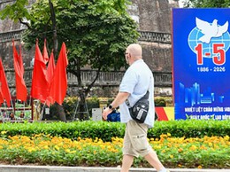Ngày 01/5/2026, Hà Nội ngày quốc tế lao động ít mây, ngày nắng, đêm không mưa, sáng và đêm trời lạnh