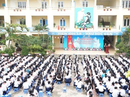 Nói chuyện chuyên đề về “học tập và làm theo tư tưởng, đạo đức, phong cách Hồ Chí Minh”