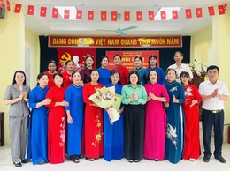 Thôn Sen Phương 7 ra mắt Câu lạc bộ Nông dân bảo vệ môi trường gắn với thực hiện mô hình 