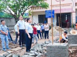 Lãnh đạo xã Quốc Oai kiểm tra tiến độ các dự án phát triển kinh tế - xã hội trên địa bàn