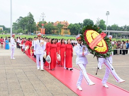 TRƯỜNG THCS THẠCH THÁN BÁO CÔNG DÂNG BÁC, TUYÊN DƯƠNG HỌC SINH XUẤT SẮC NĂM HỌC 2025 – 2026