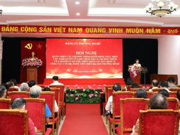 Phường Bồ Đề tổ chức Hội nghị quán triệt các Chương trình hành động thực hiện 9 Nghị quyết chiến lược của Bộ Chính trị, Chương trình của Thành ủy Hà Nội; triển khai các quy định về công tác cán bộ, đảng viên trên địa bàn phường