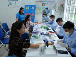 Thiết thực Chương trình miễn phí tầm soát phát hiện sớm bệnh ung thư đường tiêu hóa (CEA) dành cho đoàn viên Công đoàn xã Thuận An