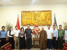 Lãnh đạo xã Mê Linh thăm, chúc mừng các cở sở Phật giáo nhân dịp mừng Đại lễ Phật đản năm 2026