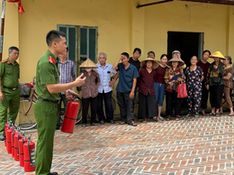 Đông Anh tăng cường tuyên truyền kiến thức PCCC&CNCH cho người dân
