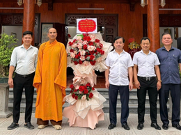 Lãnh đạo Đảng ủy, HĐND, UBND, UBMTTQ thăm và chúc mừng các sắc Phật giáo, nhân dịp Đại lễ Phật đản Phật lịch 257- Dương lịch 2026