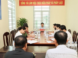 Đồng chí Bí thư Đảng ủy, Chủ tịch HĐND xã chủ trì buổi tiếp công dân theo chuyên đề tháng 5/2026