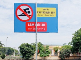 Xã Phúc Lộc chủ động cắm biển cảnh báo tại khu vực ao, hồ, hố sâu nguy hiểm