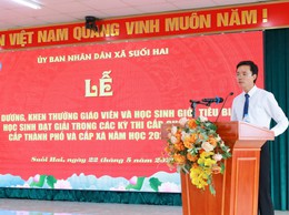 Suối Hai vinh danh học sinh xuất sắc và giáo viên tiêu biểu