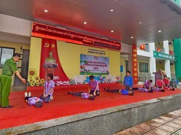 Trang bị kỹ năng khi có cháy, kỹ năng thoát nạn và phòng chống đuối nước cho học sinh