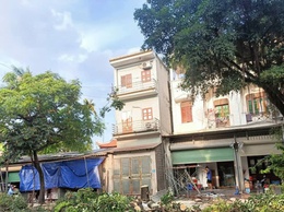 Người dân và lực lượng chức năng khẩn trương giải phóng mặt bằng phục vụ Dự án nâng cấp, mở rộng Quốc lộ 21B