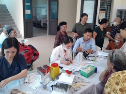 Trạm Y tế phường Chương Mỹ tổ chức tư vấn, khám sức khỏe cho người cao tuổi năm 2026