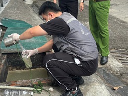 Phường Long Biên quyết liệt ra quân kiểm tra các cơ sở cung cấp suất ăn xả thải ra sông Cầu Bây